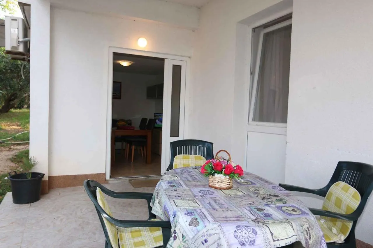 Apartment in Silo/Insel Krk 13555