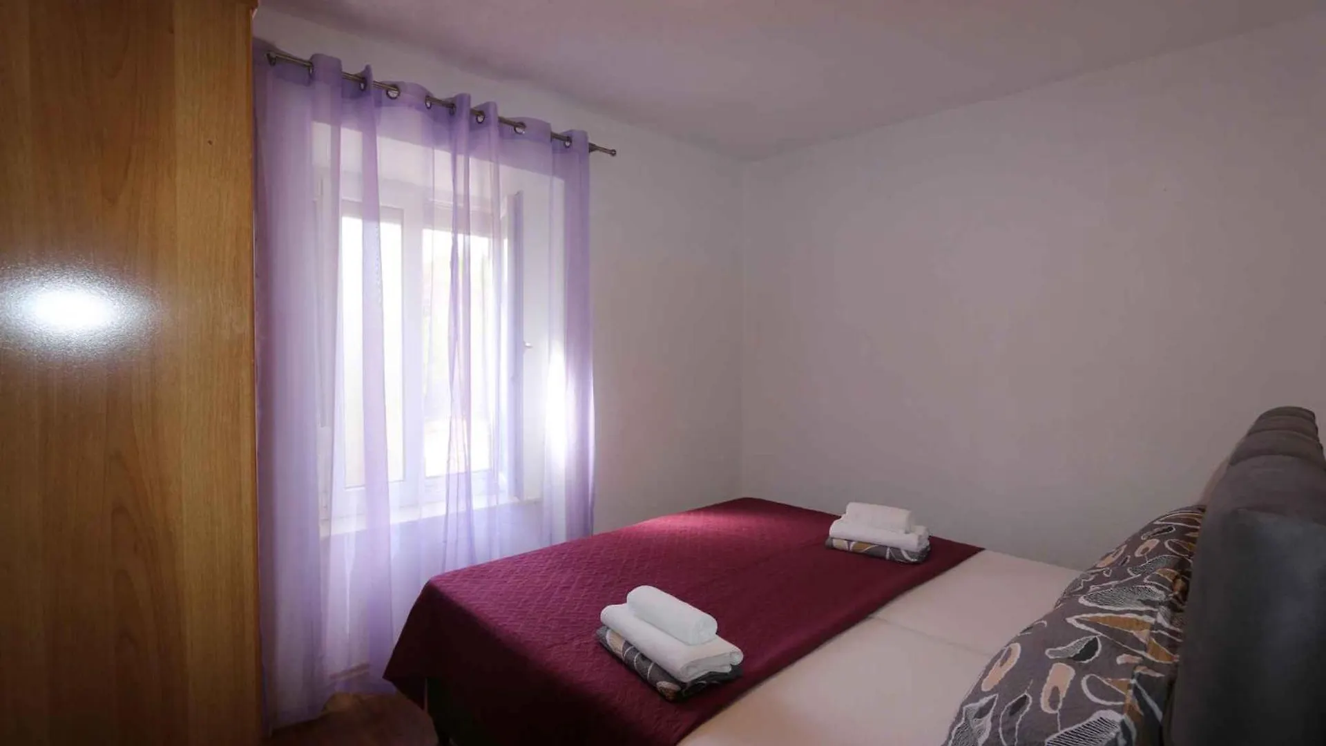 Apartment In Silo/Insel Krk 13555